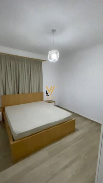 JEPET APARTAMENT 1+1 ME QIRA TE ISH PARKU 45.000 LEKE