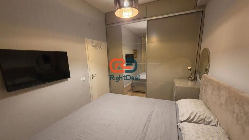 Tek Kompleksi Mangalem 21, Shitet Apartament 1+1 + Post Parkimi, Konvertohet ne 2+1, Ideal Per Banim !!!