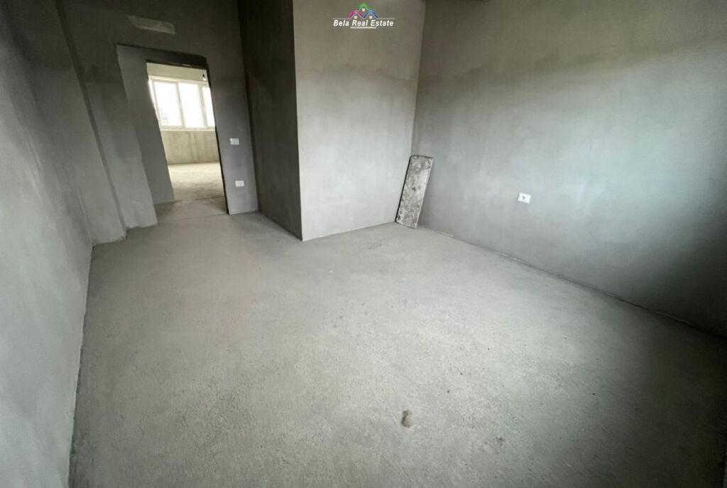 Zyre Me Qera 2+1 Ne Astir (ID BZ2967) Tirane