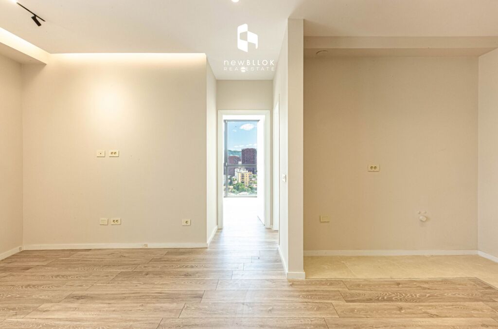 ✨️Me Qira: Elite Office 202m² ⭐️ 2 Parkime 3 WC🚾 / VERANDË - Kati 12📍 GOLDEN TOWER (MINE PEZA REZIDENCE) 🌇 2000€ NETO/Muaj 💥