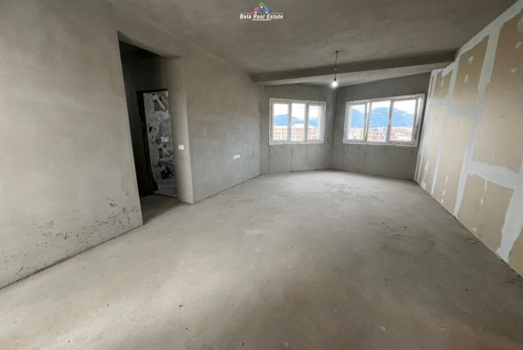 Zyre Me Qera 2+1 Ne Astir (ID BZ2967) Tirane