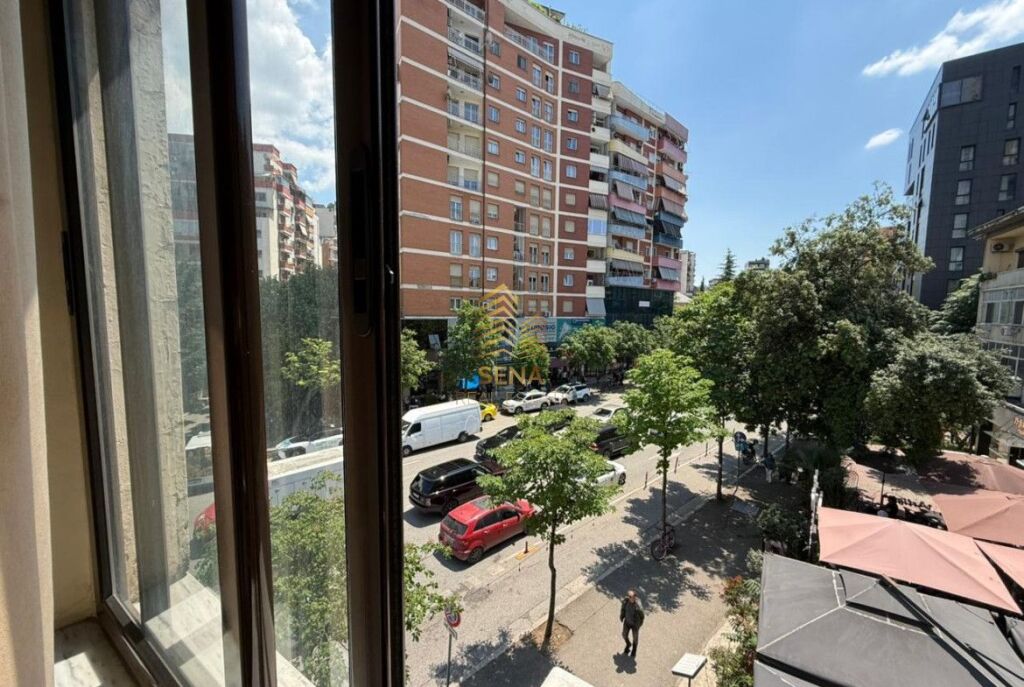 Rent, Business Premises 3+1+2blk, Elbasan Street, 800 Euro/month