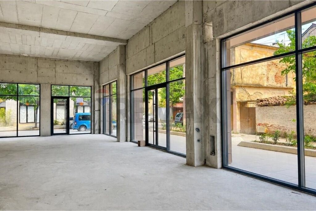 Commercial Space for Rent on Qemal Stafa Street