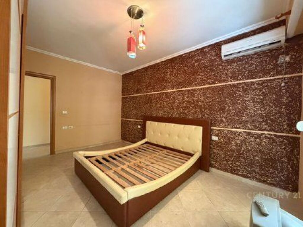 Office Space, At Halili Complex !!