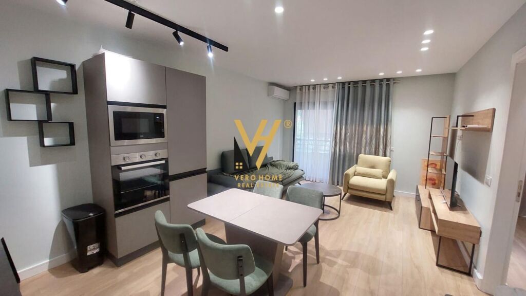 JEPET APARTAMENT 1+1 ME QIRA TE KOMUNA E PARISIT 700 EURO