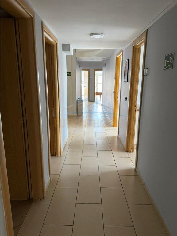 JEPET ME QERA AMBJENT PER ZYRA , RRUGA E KAVAJES