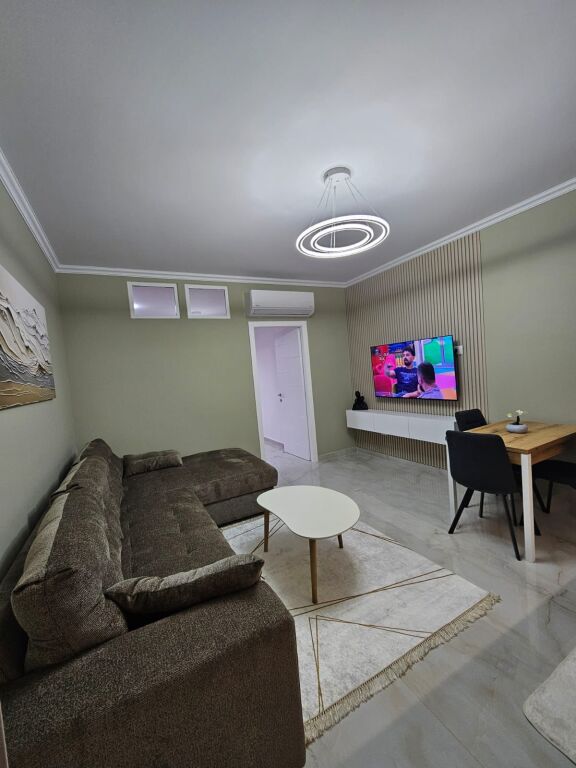 Appartamento 1+1 in affitto 📍 5 Maji, Tirana💰 Prezzo: 47.000 lek al mese