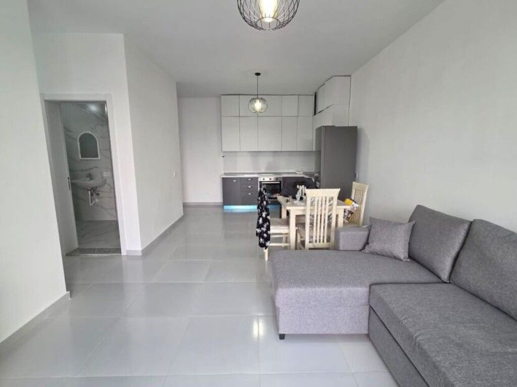 🏡 Shitet Apartament 2+1+2 tek City Garden Residence  Rruga 5 Maji