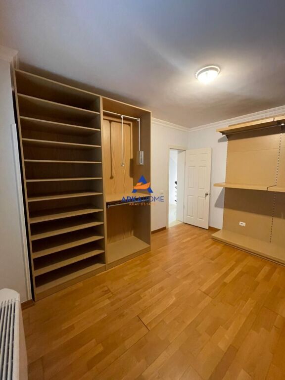 JEPET VILE ME QERA 3 KATE "TEG" 380.000 LEKE