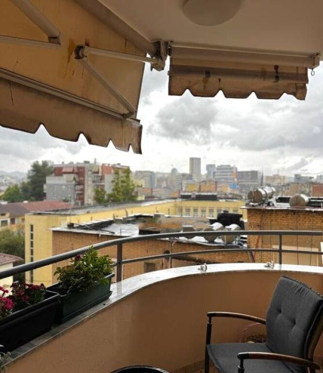 Elegancë Klasike &amp; Hapësira të Bollshme | Shitet Apartament 168m² - Medreseja, Tiranë