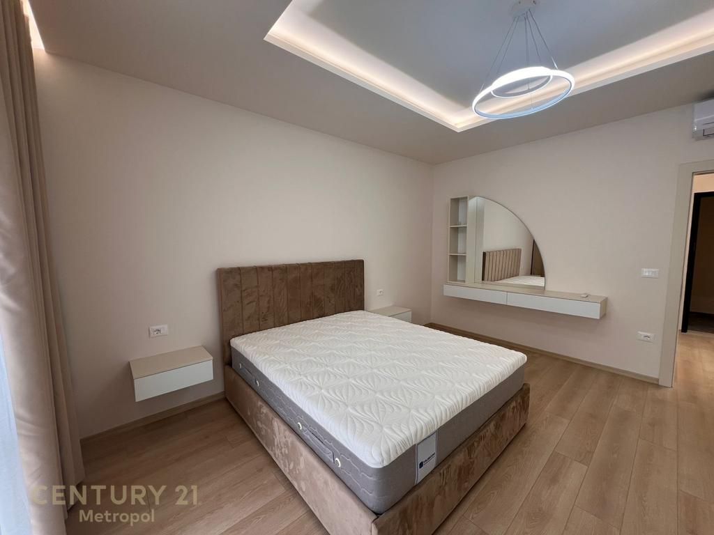SHITET APARTAMENT 1+1, ZOGU I ZI!