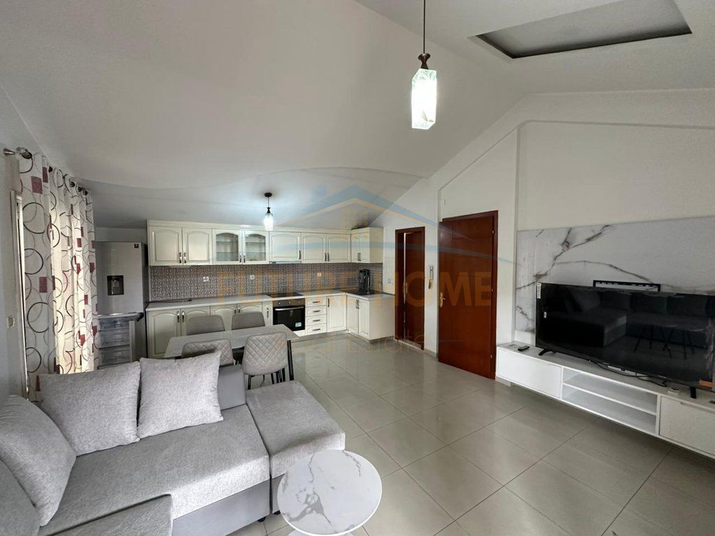 Qera,Apartament 2+1, kodra e diellit ,Tiranë 600 €