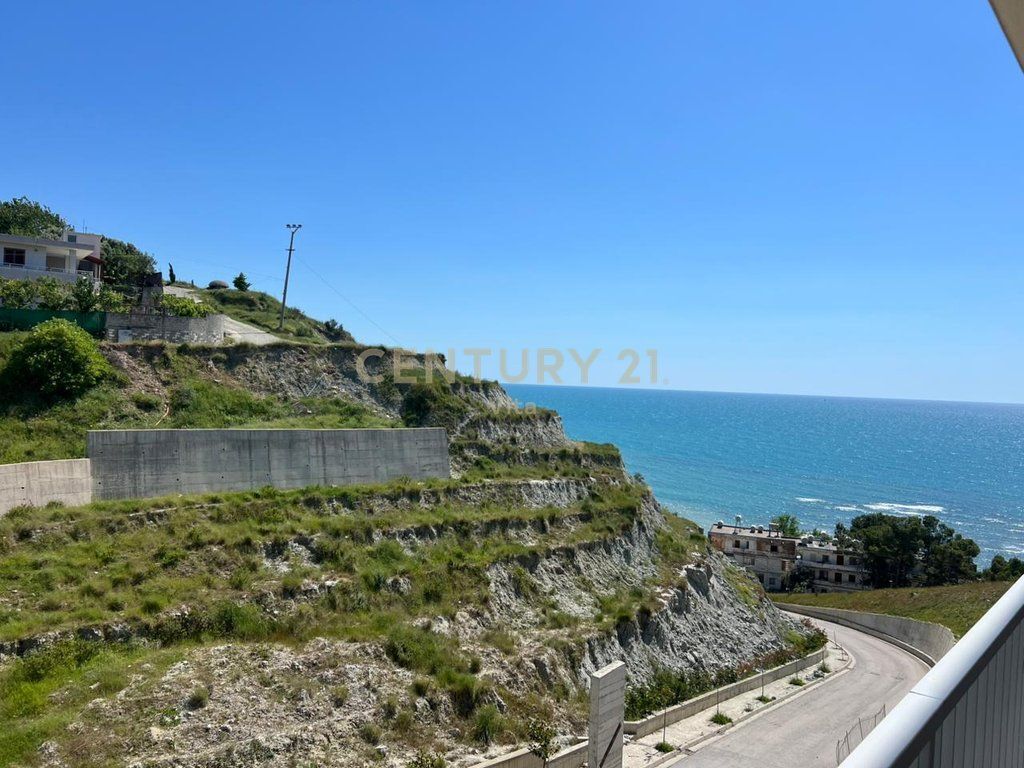AFFITTASI APPARTAMENTO 2+1+2 A CURRILA, DURRES!!! 1.200 € /Mese