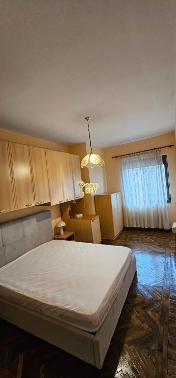 🏡 APARTAMENT ME QERA 2+1 – STACIONI TRENIT DURRES