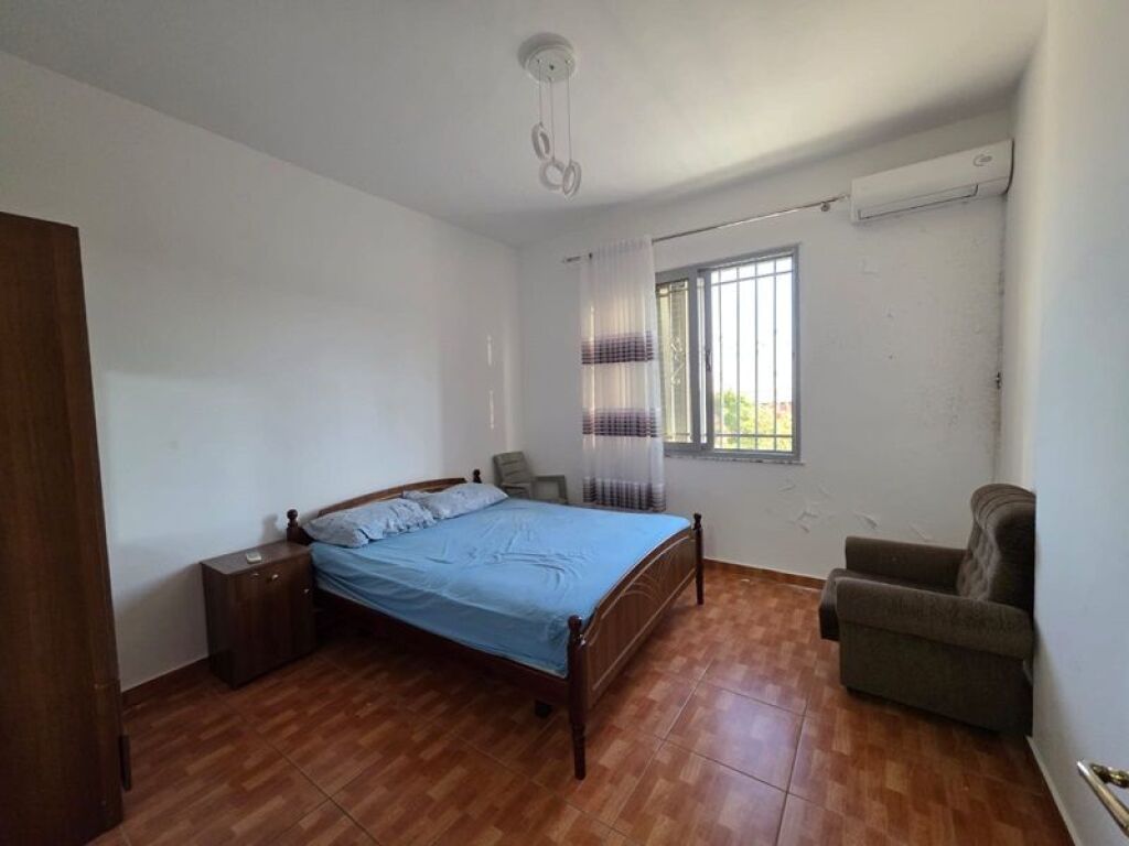 Shitet Apartament me pamje deti në Shëngjin