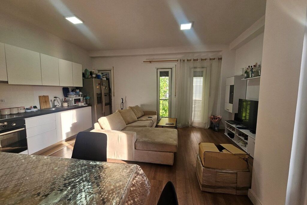 Apartament 3+1+2 ne shitje te Rr. Panorama!