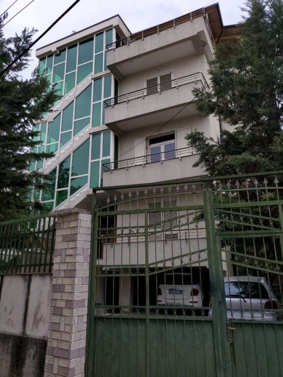 Shtëpi 4-Katëshe – Kate me Qera