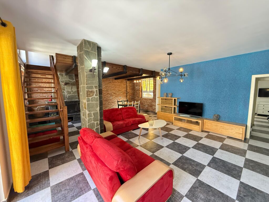 Apartament Ne Shitje 2+1 Tek Kodra e Diellit (ID B120863) Tirane