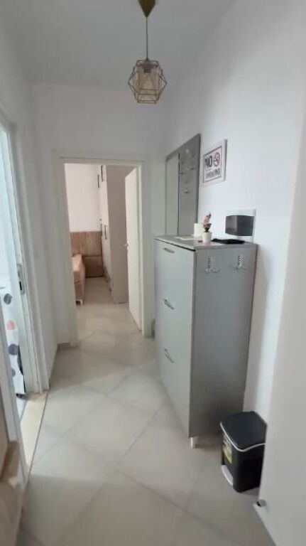 Qera | Apartament 1 + 1 | Rruga 5 Maji | 400 €/muaj