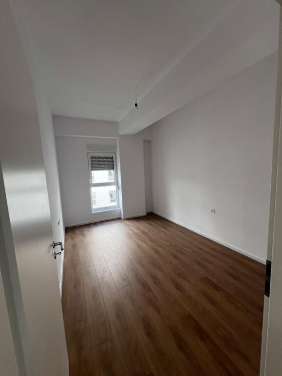 Shitet Apartament 1+1 ne Ali Dem/ Tek Rezidenca Kaimi