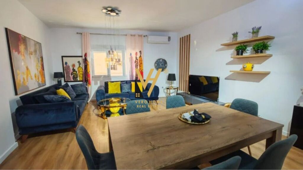 JEPET APARTAMENT 2+1+2+BLK ME QERA TE KOMUNA E PARISIT 950 EURO