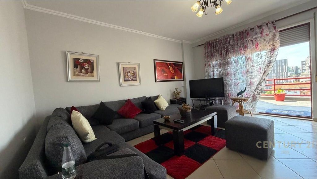 APARTMENT 2+1 NEAR PARTIZANI HIGH SCHOOL!