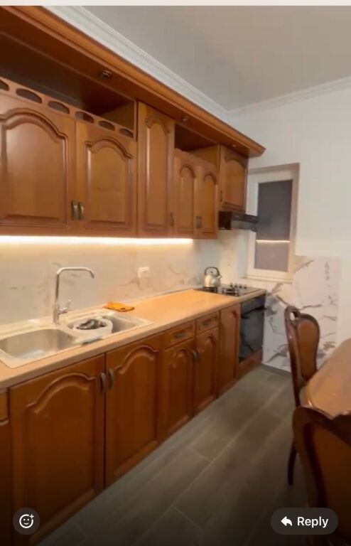 Jepet me qera 2+1 + parking kat 1 vile private 500 eu Bulevardi I ri