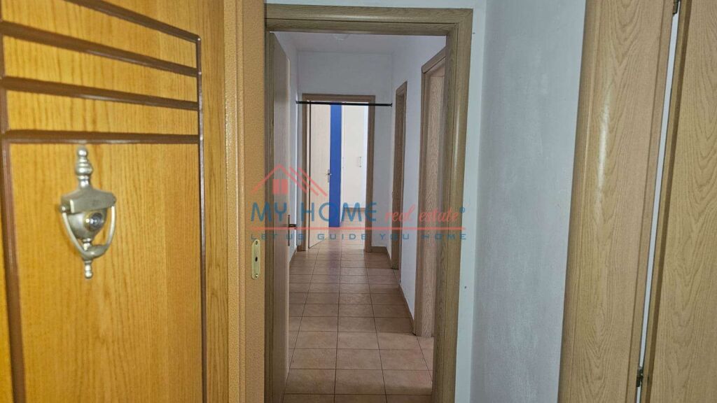 Apartament 2+1 me qera 21 Dhjetori ne Tirane