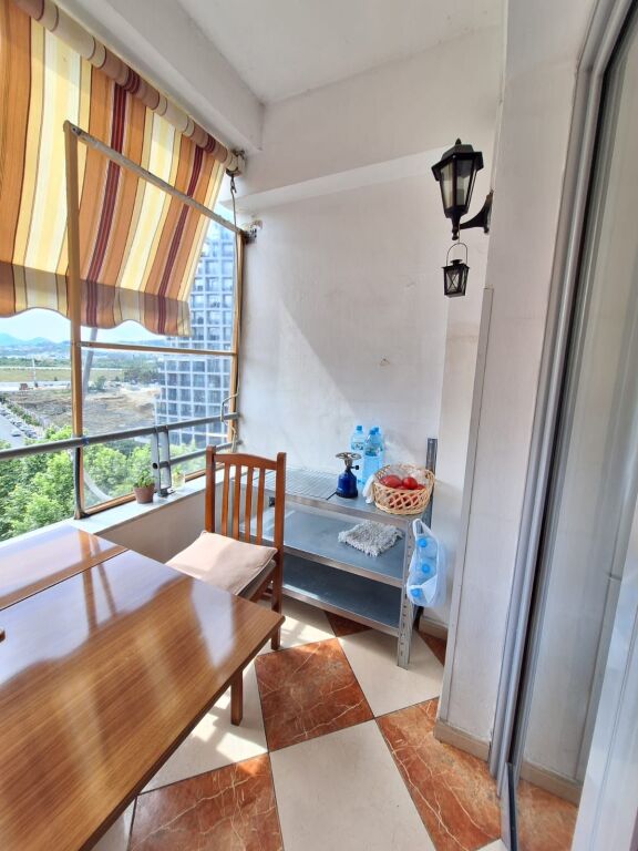 Shitet apartament 2+1+2 me 1 ballkon tek rruga e Kosovareve