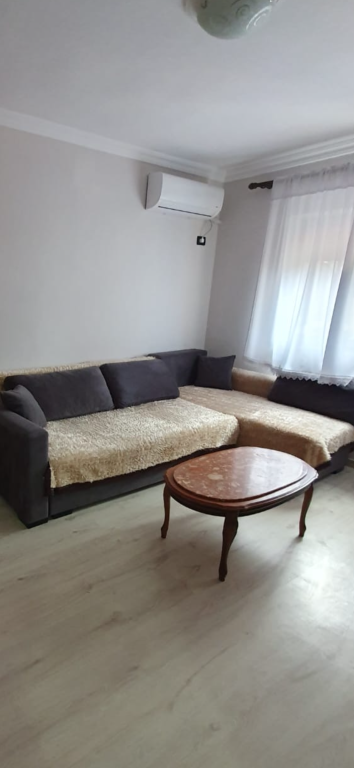 Apartament me qera 1+1 Myslym Shyri