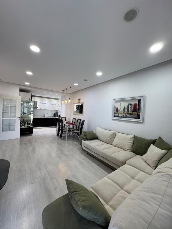 Apartament 1+1 me qira, pranë Terminalit!