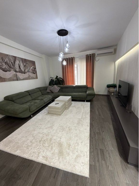Shitet Apartament 3+1+2 në Rrugën Besim Alla – 270.000€