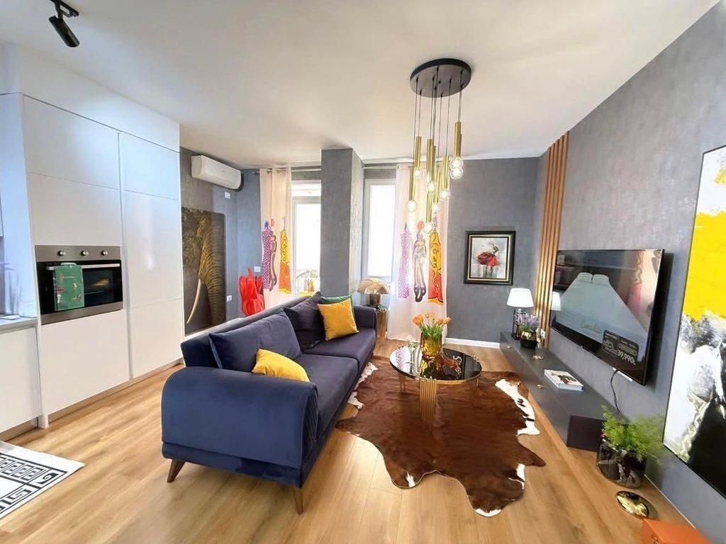 JEPET ME QERA APARTAMENT 1+1 – MOZAIKU I TIRANËS, ZONA 21 DHJETORI