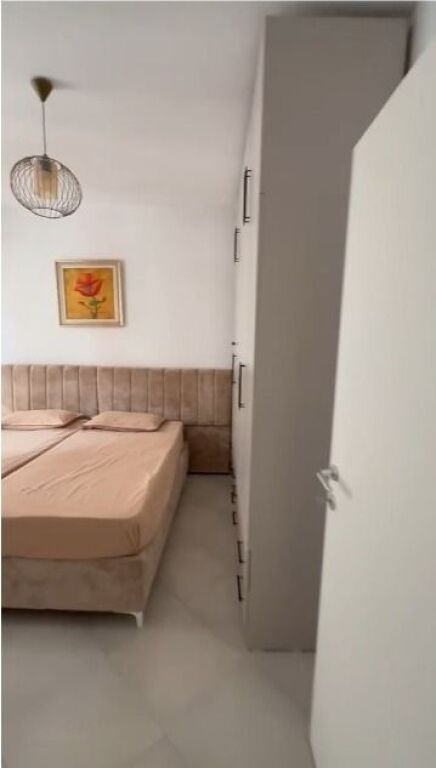 Qera | Apartament 1 + 1 | Rruga 5 Maji | 400 €/muaj
