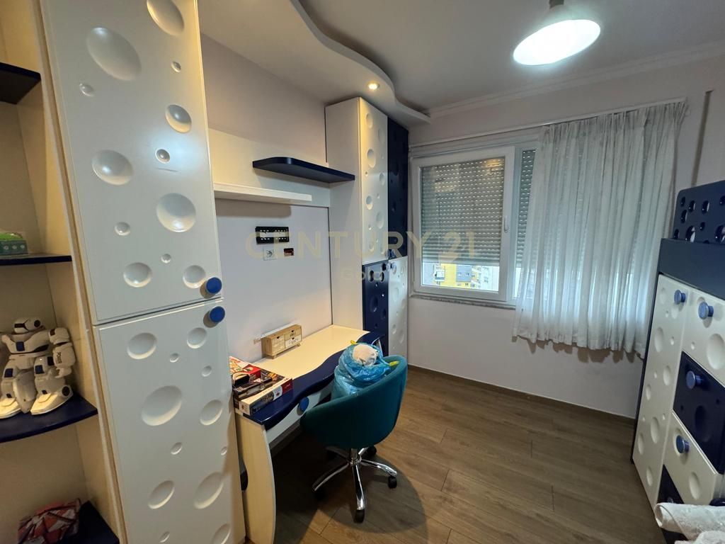 Apartament modern 2+1+2 në Fresk për qira