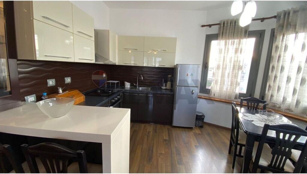 Apartament - Për Qira - Rruga Tefta Tashko, Tiranë