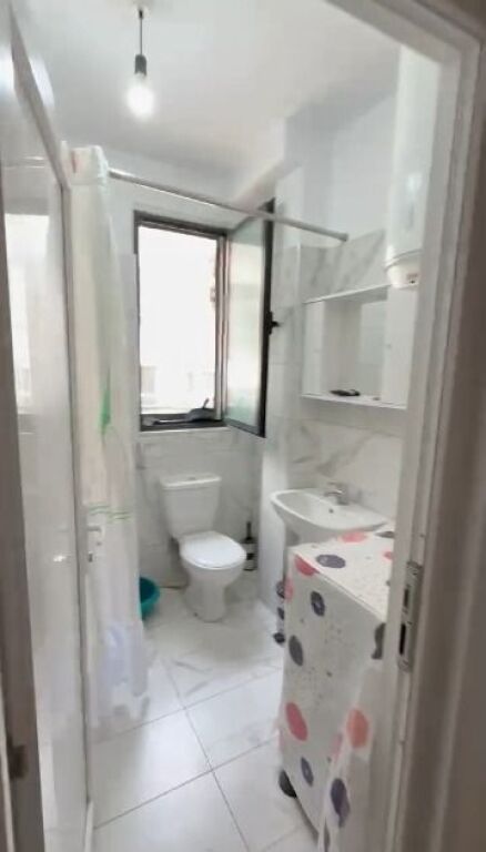 Qera | Apartament 1 + 1 | Rruga 5 Maji | 400 €/muaj