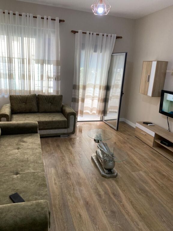Qera,Apartament 2+1+2,Brryli