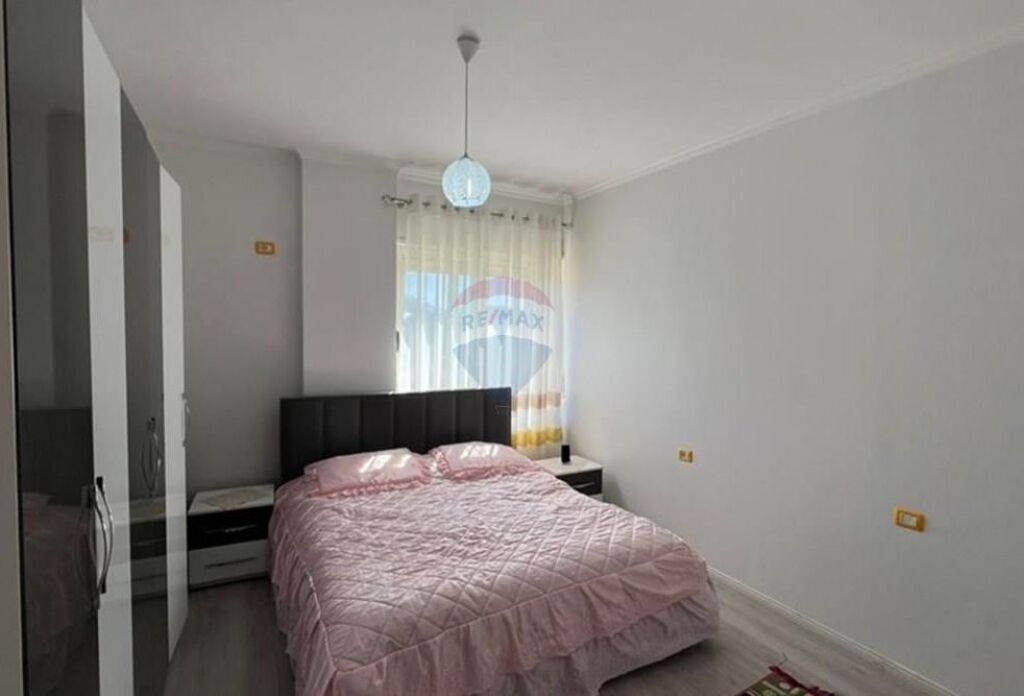 Apartament 2+1+2 për shitje Freku