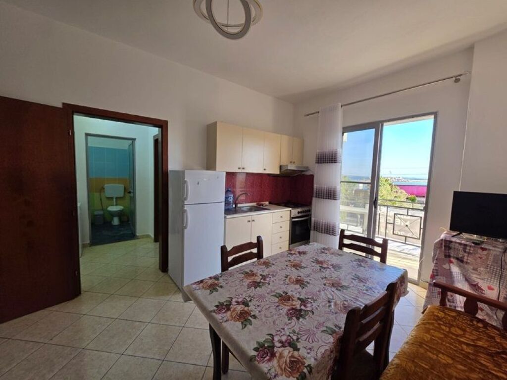 Shitet Apartament me pamje deti në Shëngjin