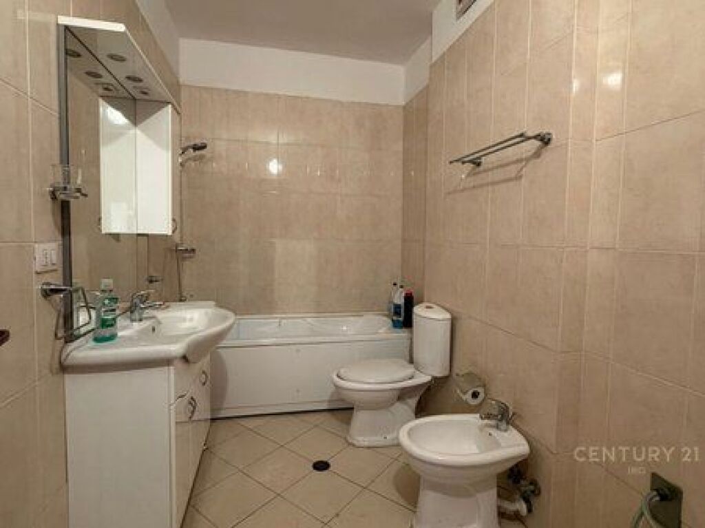 Office Space, At Halili Complex !!