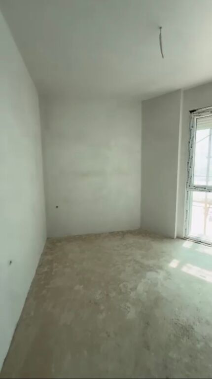 Shitet APARTAMENT 1+1 LIQENI I THATE