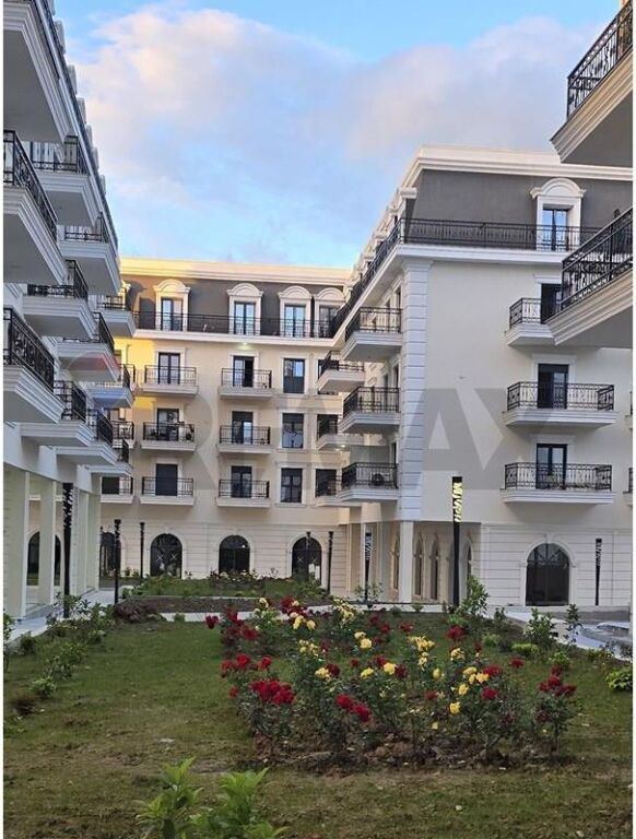 Apartament 1+1 +Post parkimi TE PORTA TIRANA E RE