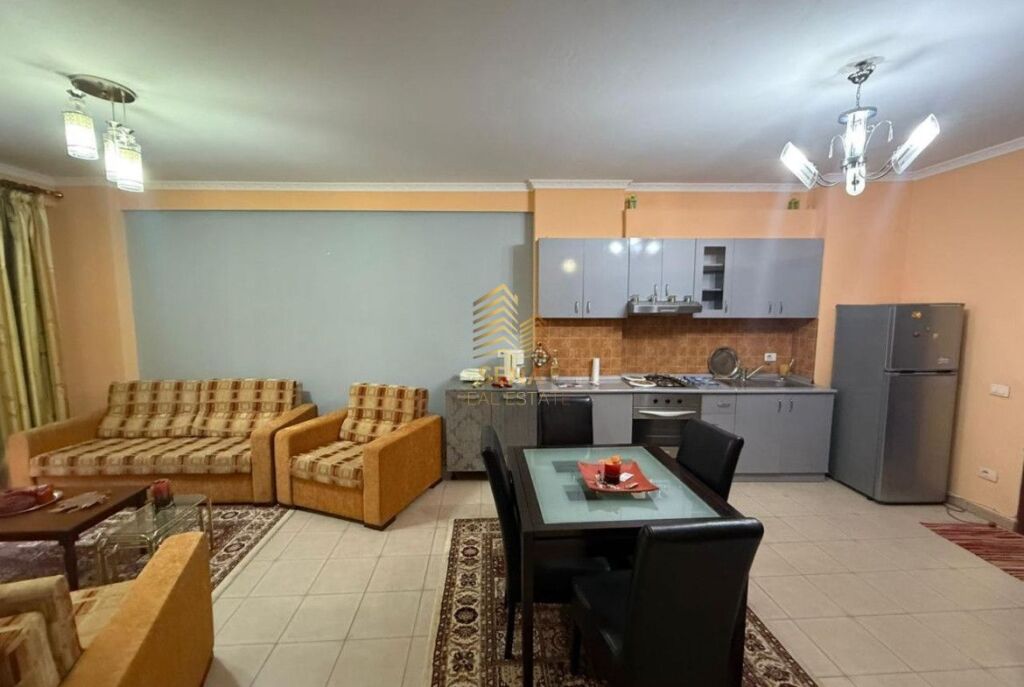 Affitto, Appartamento 1+1+balcone, Astir, 45.000 Lek/mese