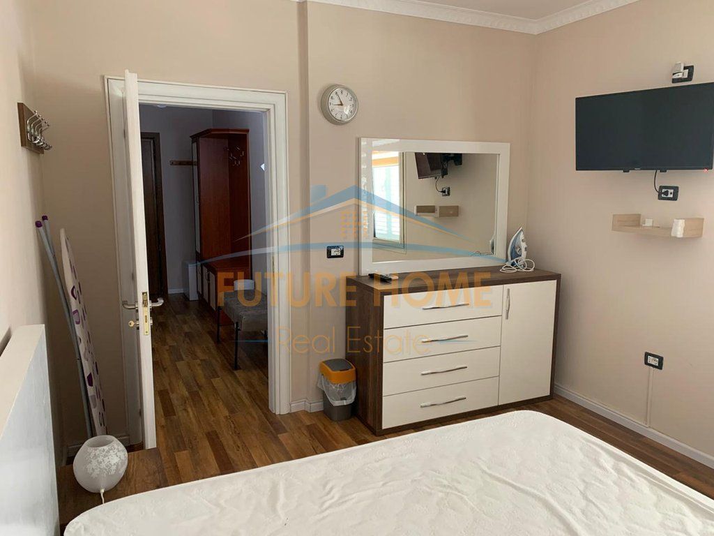 Affitto appartamento 1+1, Via Elbasani 700€