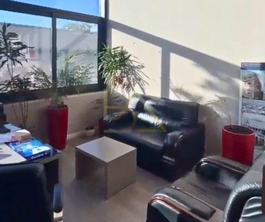 Shitet Duplex – pranë American 3, Tiranë