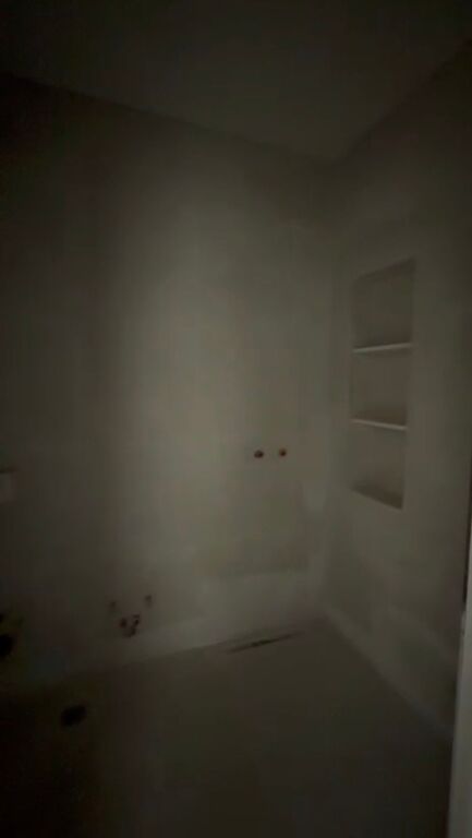 Shitet APARTAMENT 1+1 LIQENI I THATE