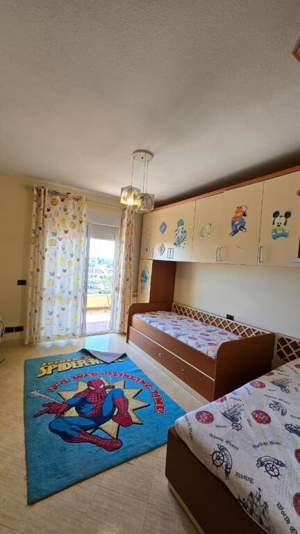 Shitet Apartament 2+1, pranë UKD,Durres