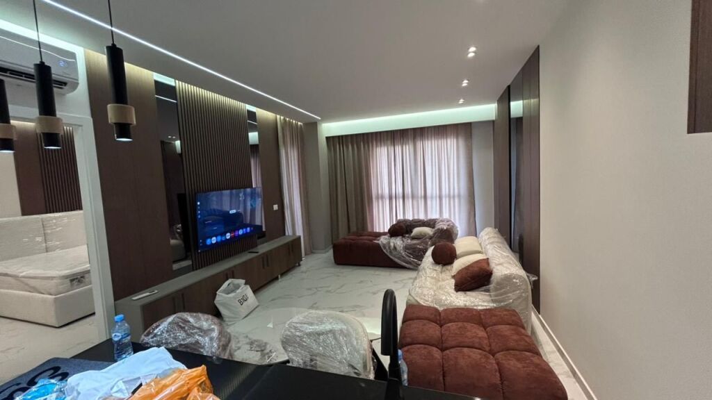 Jepet me qira apartament 1+1