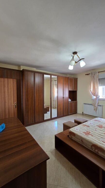 Shitet Apartament 2+1, pranë UKD,Durres